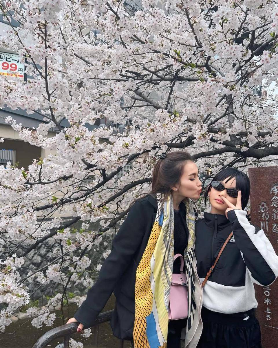 potret Ayu Ting Ting dan Bilqis (instagram.com/ayutingting92)