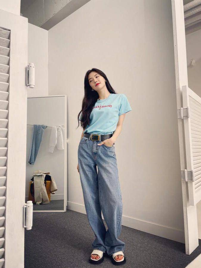inspirasi OOTD hangout Lee Sun Bin (instagram.com/sunbin_eyesmag)