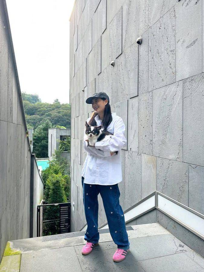 inspirasi OOTD hangout Lee Sun Bin (instagram.com/sunbin_eyesmag)