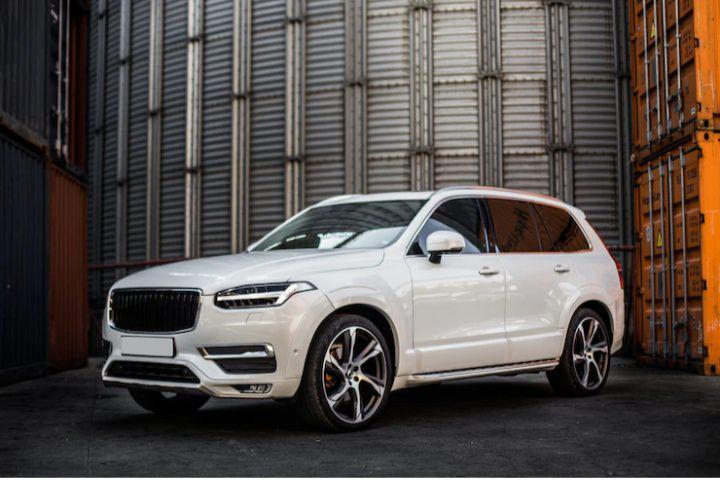 Jaguar Land Rover Hentikan Pengiriman ke AS akibat Tarif Trump