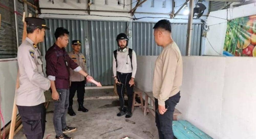 warga negara asing (WNA) asal Rusia bernama Konstantin Bazrov (33) menjadi korban pencurian kendaraan bermotor saat tengah berada di kota Palembang (Dok: Polrestabes Palembang)
