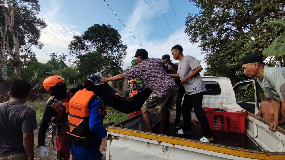 evakuasi korban tenggelam di Sungai Ogan, Ogan Ilir Sumsel (Dok: Basarnas Palembang)