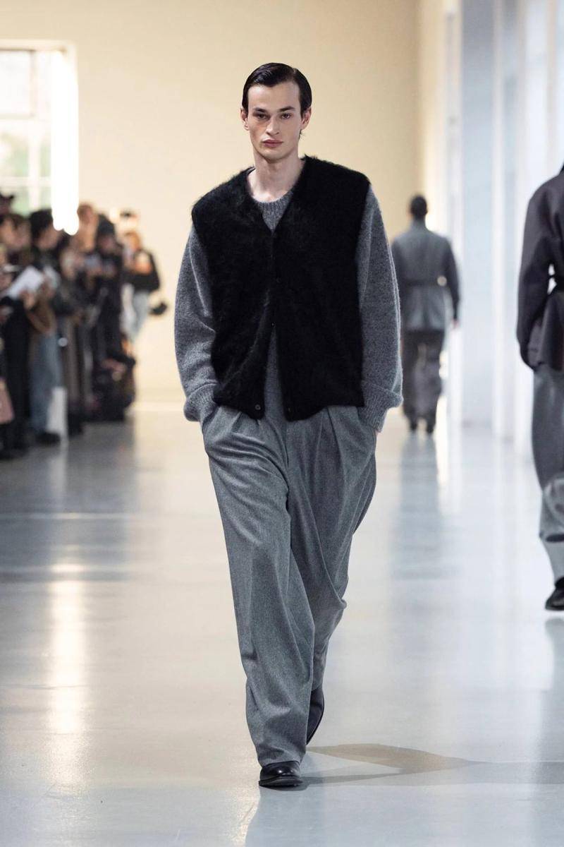 Ssstein A/W '25 di Rakuten Fashion Week Tokyo 2025 (dok. Ssstein)
