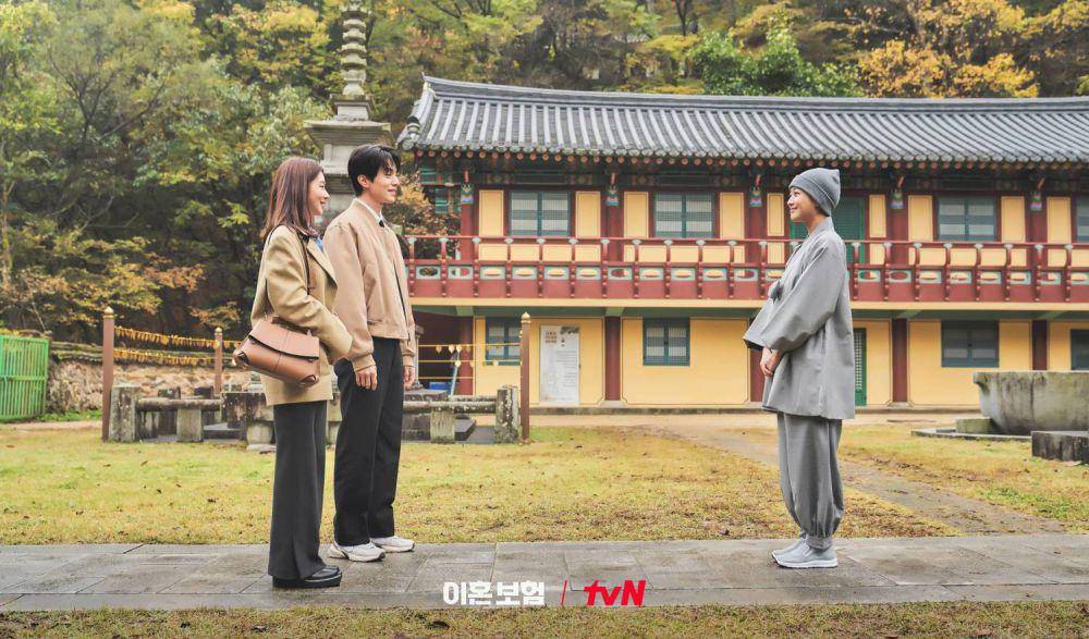 Cuplikan drama Korea The Divorce Insurance (dok. tvN/The Divorce Insurance)