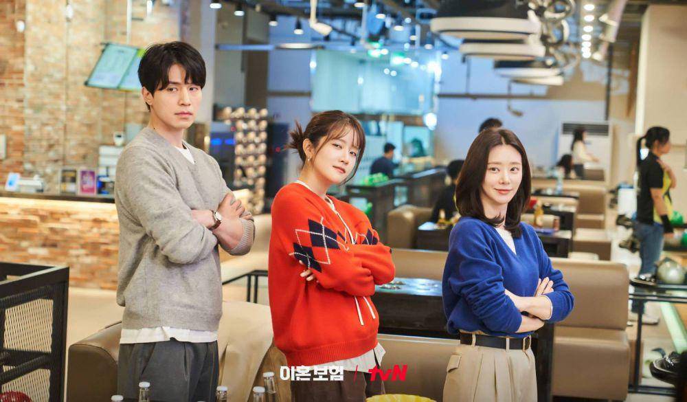 Cuplikan drama Korea The Divorce Insurance (dok. tvN/The Divorce Insurance)