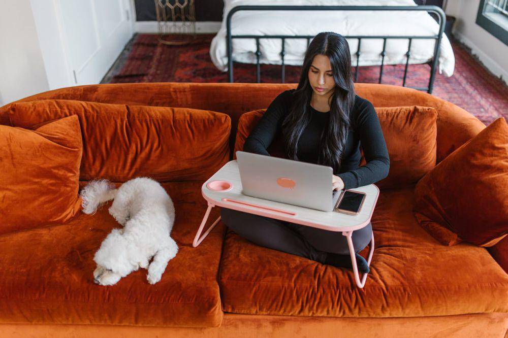 ilustrasi freelancer (pexels.com/RDNE Stock project)