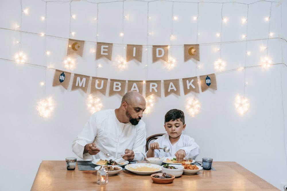 [QUIZ] Tipe Lebaranmu Ungkap Kamu Introvert atau Ekstrovert