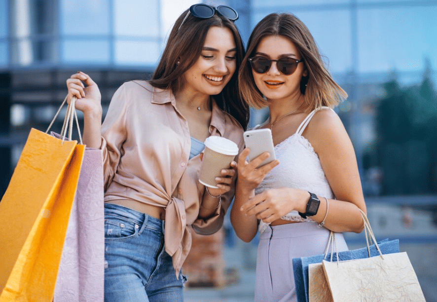 ilustrasi belanja (freepik.com/senivpetro)