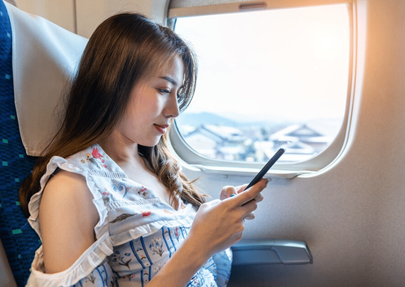 5 Tips Hindari Jet Lag saat Terbang Jarak Jauh, Badan Tetap Fit!