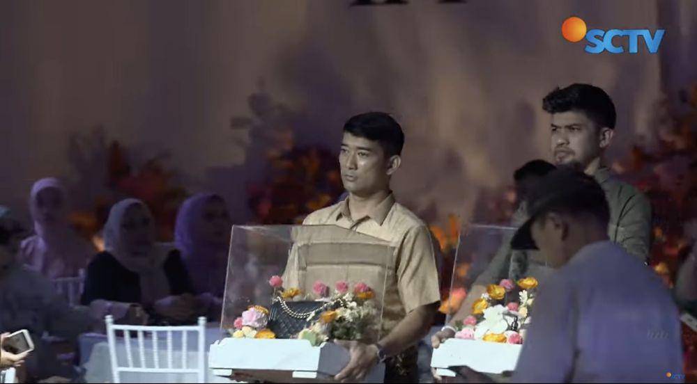 Seserahan di Lamaran Harris Vriza-Haviza Devi (sctv.co.id)