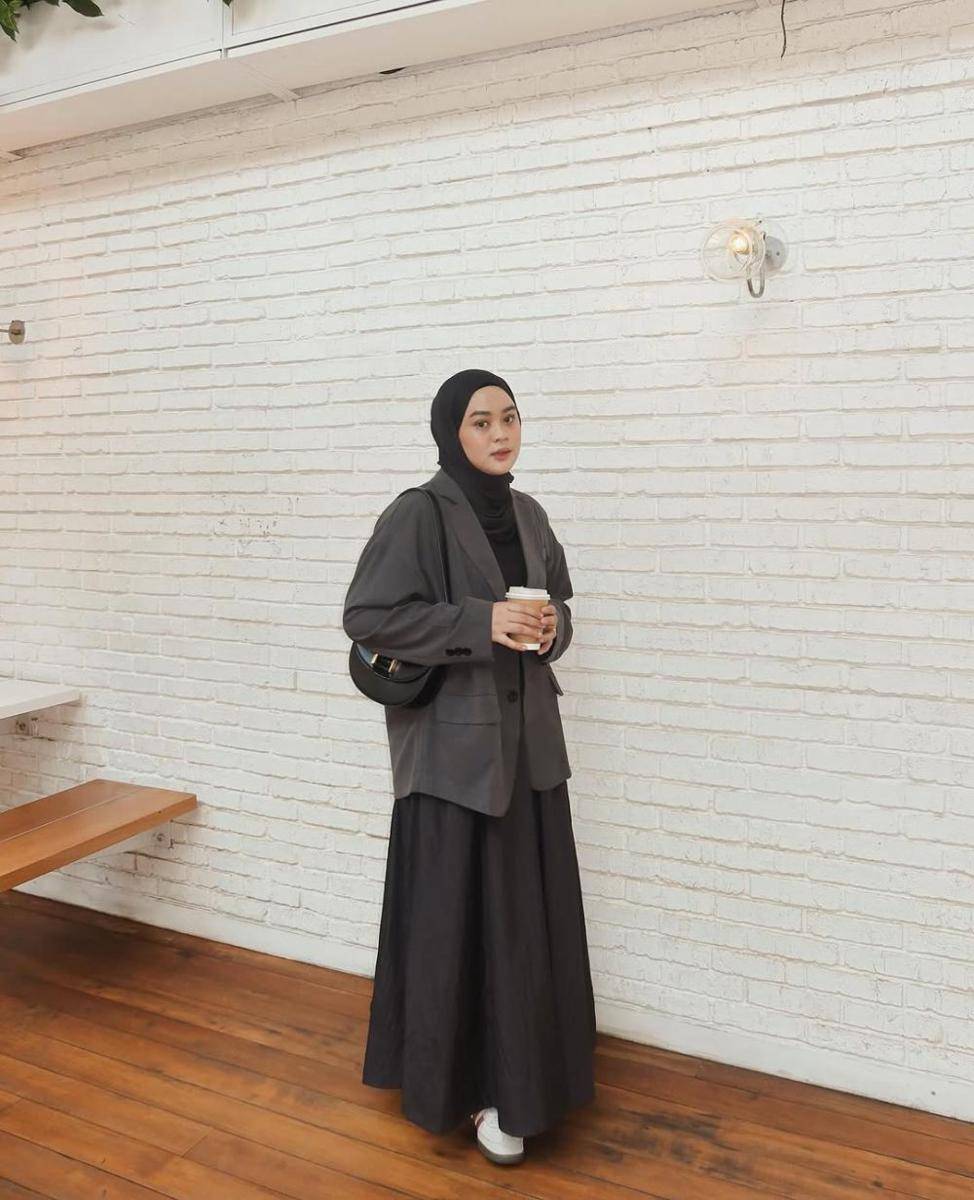 Mix and Match Rok. (instagram.com/adzraafifah)