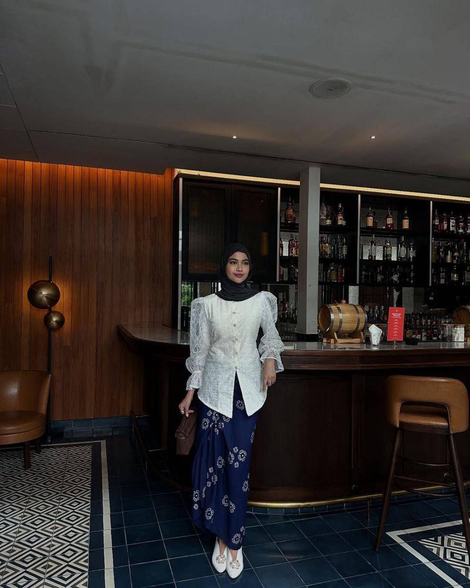 Kebaya Kondangan Putih (instagram.com/ratuanditya)