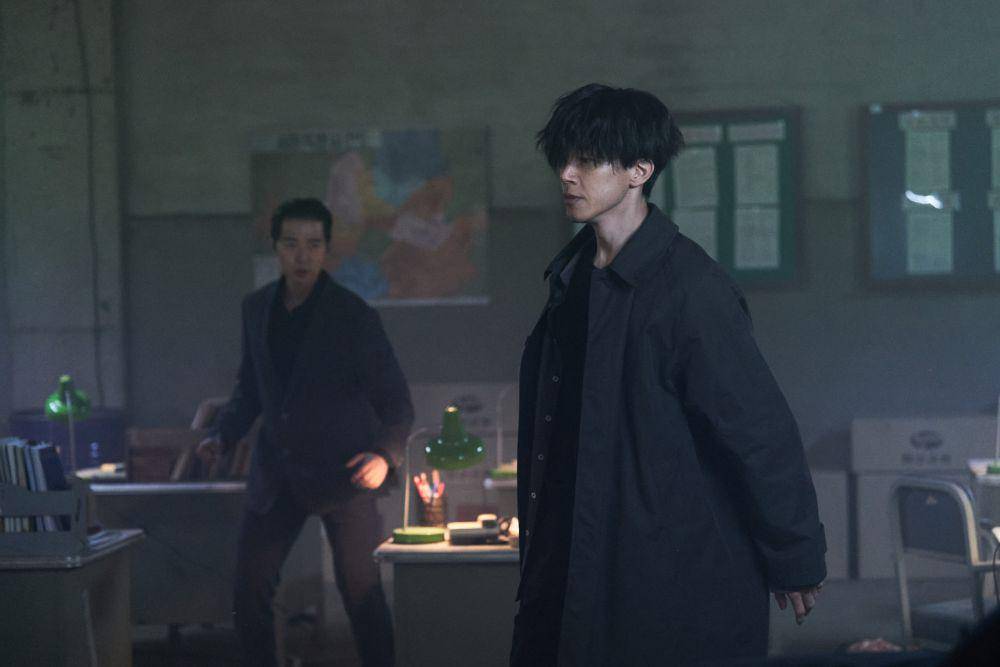 cuplikan Kim Moo Yeol di film The Old Woman with the Knife (dok. Next Entertainment World/The Old Woman with the Knife)
