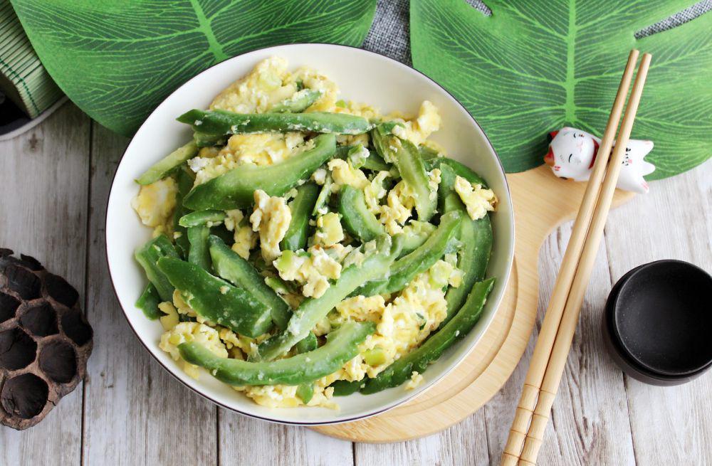 5 Bahan Tambahan yang Cocok untuk Pare Tumis Telur, Bikin Makin Gurih