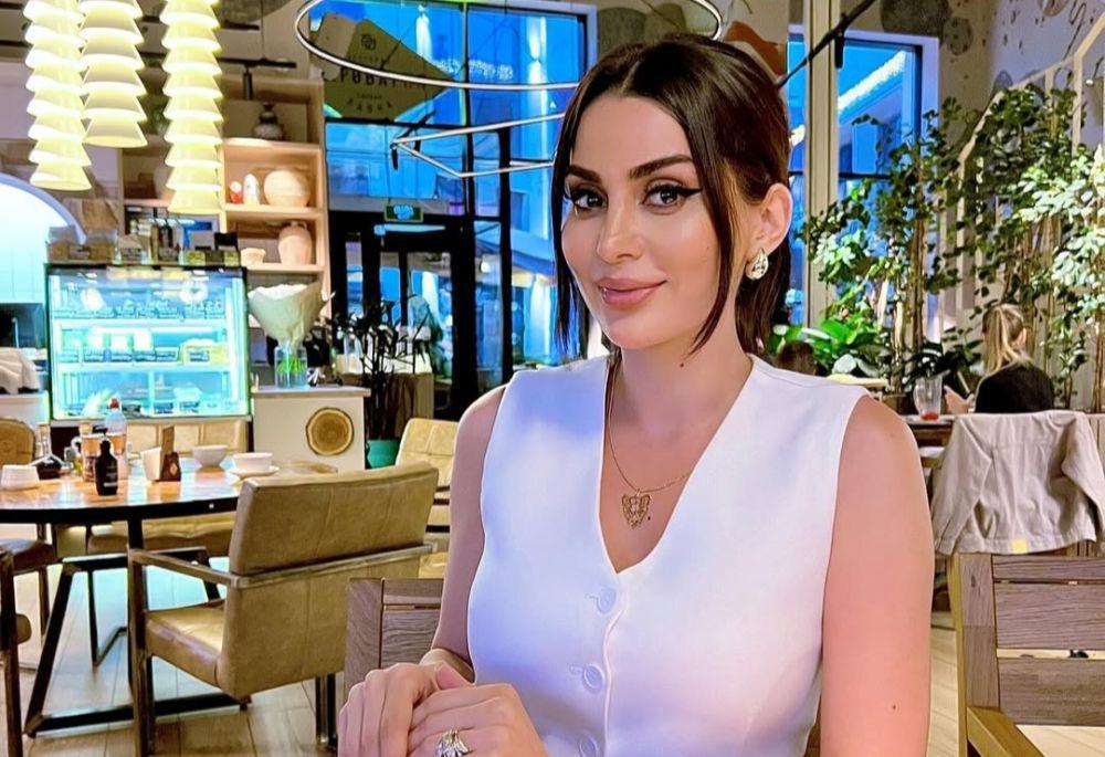 7 Potret Emma Avanesian Miss Universe Armenia 2024, Multitalenta!