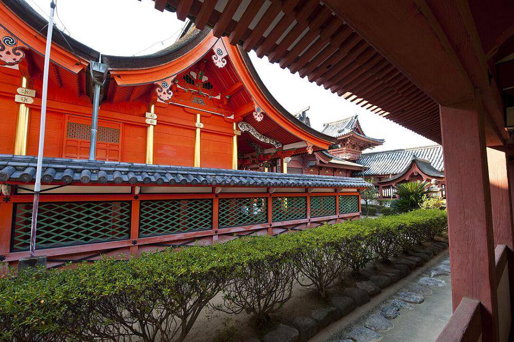 ilustrasi tempat wisata di Ehime Jepang (commons.wikimedia.org/Urashimataro)