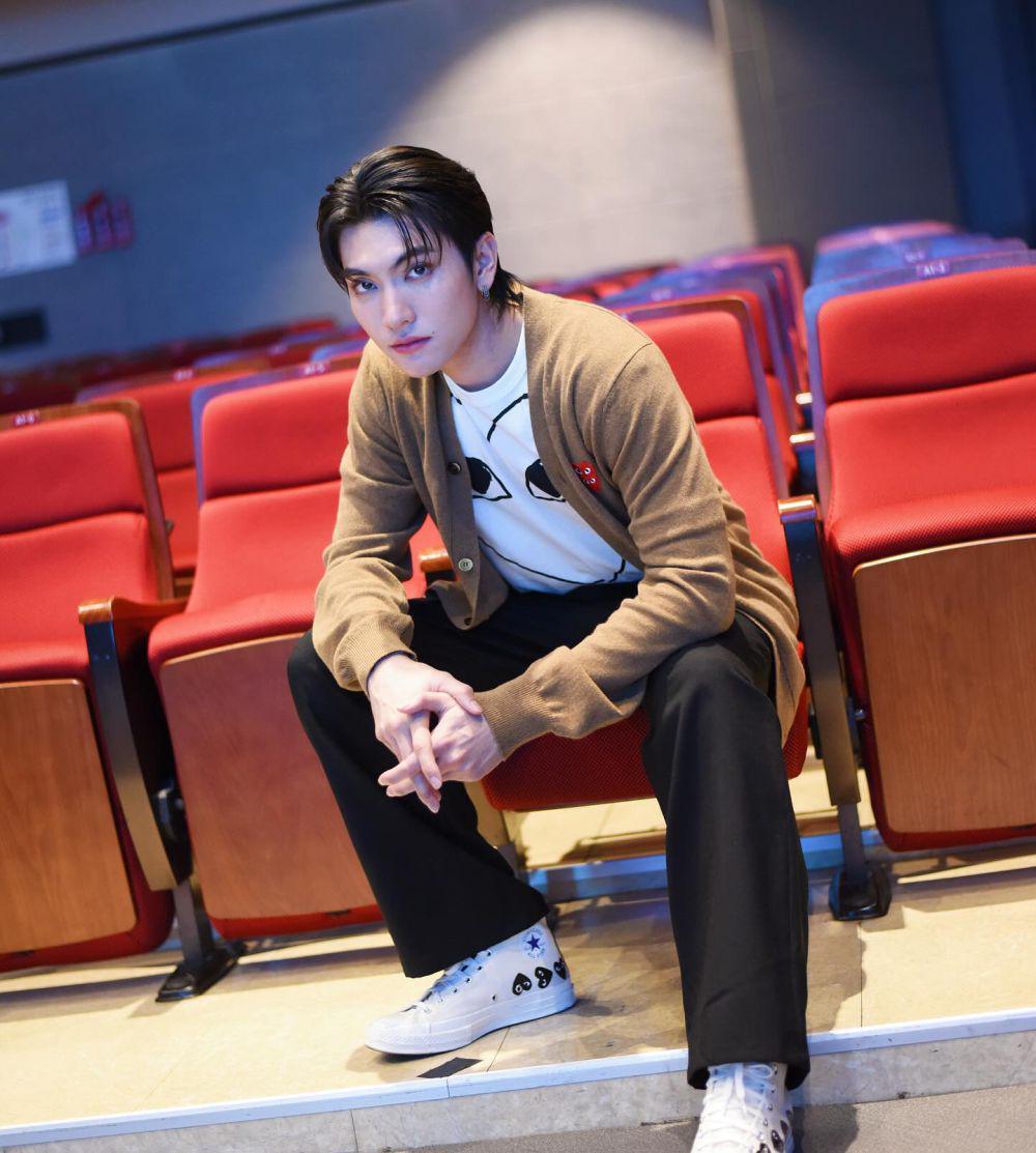 outfit layering ala Boss Chaikamon (Instagram.com/boss.ckm)