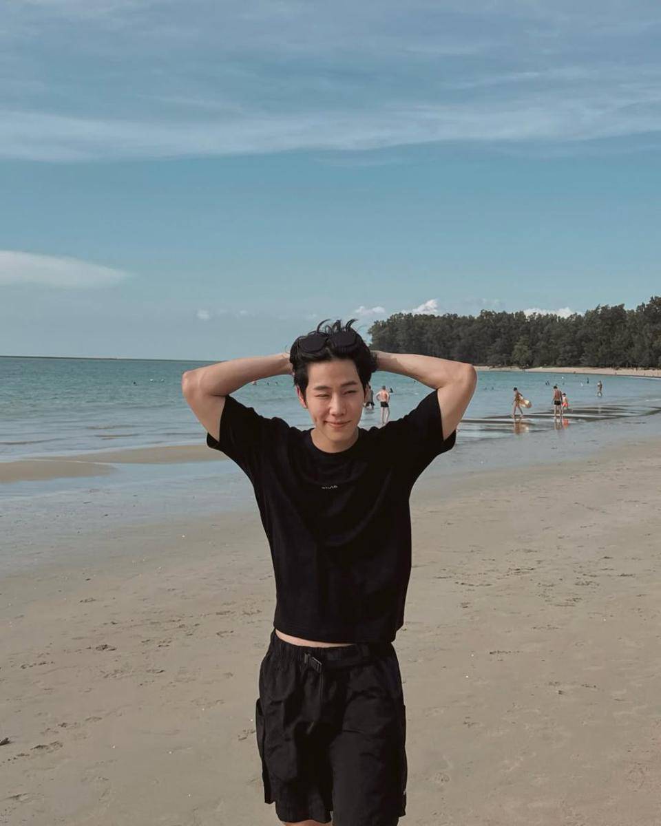 OOTD kasual ala War Wanarat (instagram.com/warwanarat)