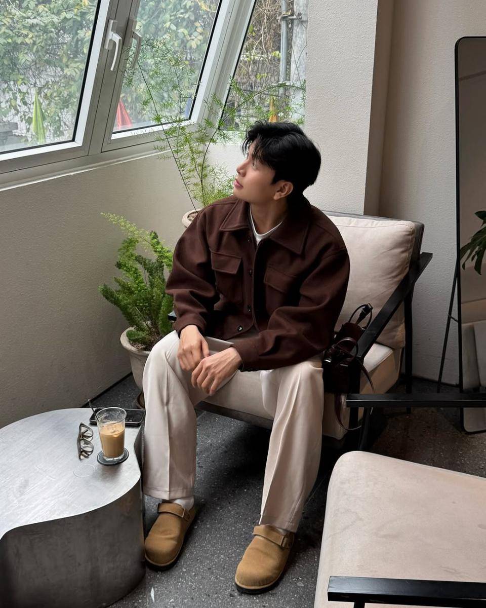 OOTD earthy look untuk nongkrong (instagram.com/_vuscn)