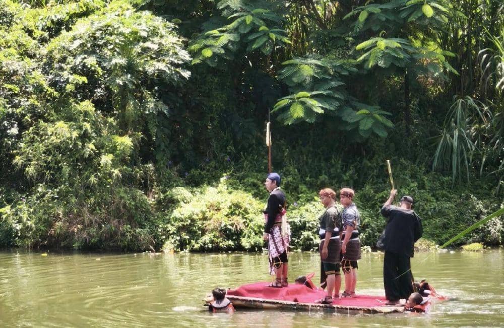 Melihat Tradisi Syawalan di Solo Safari yang Penuh Filosofi