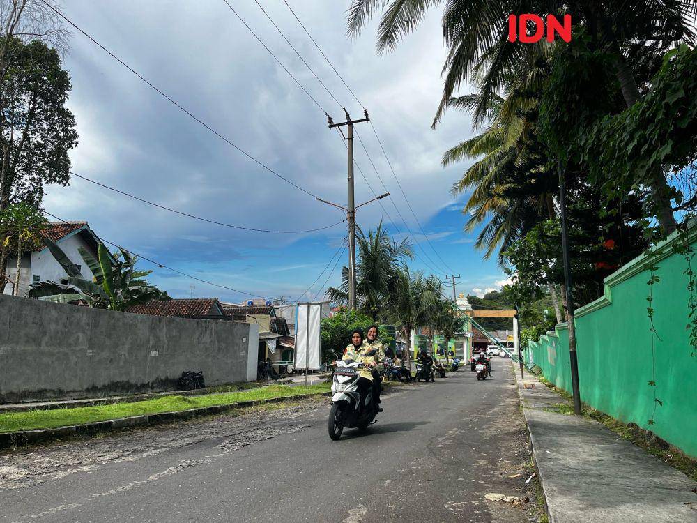 Aksi massa di Universitas Malahayati, Bandar Lampung, Senin (7/4/2025). (IDN Times/Tama Yudha Wiguna).