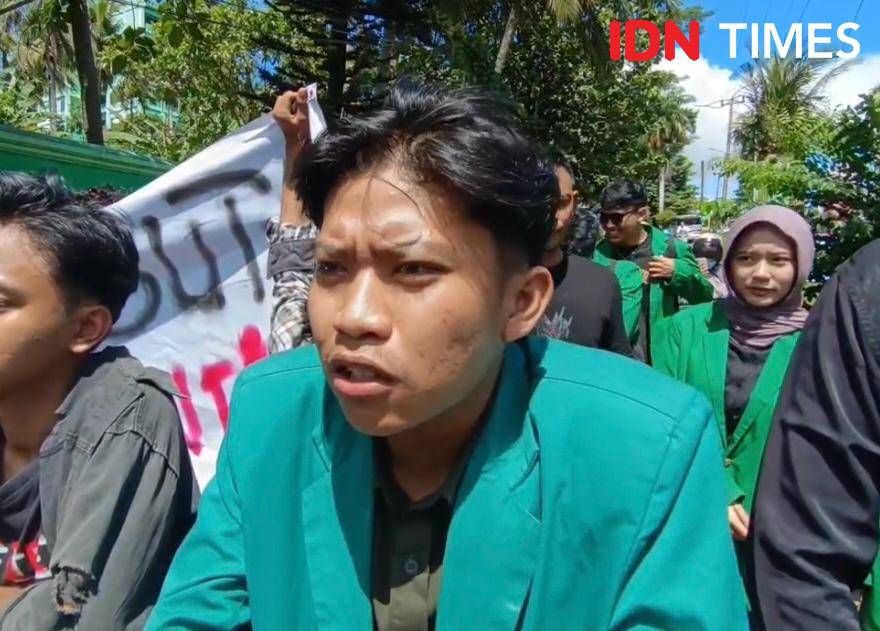 Gubernur BEM Fakultas Ekonomi Universitas Malahayati, Agung Berlian. (IDN Times/Tama Yudha Wiguna).