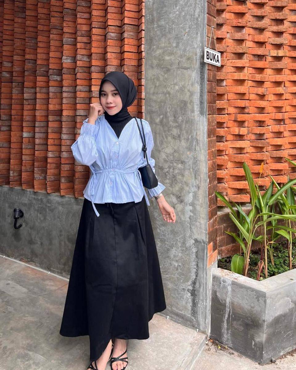 potret ide OOTD kasual yang playful and girly ala Nabillah Mei (instagram.com/nabillahmeii)