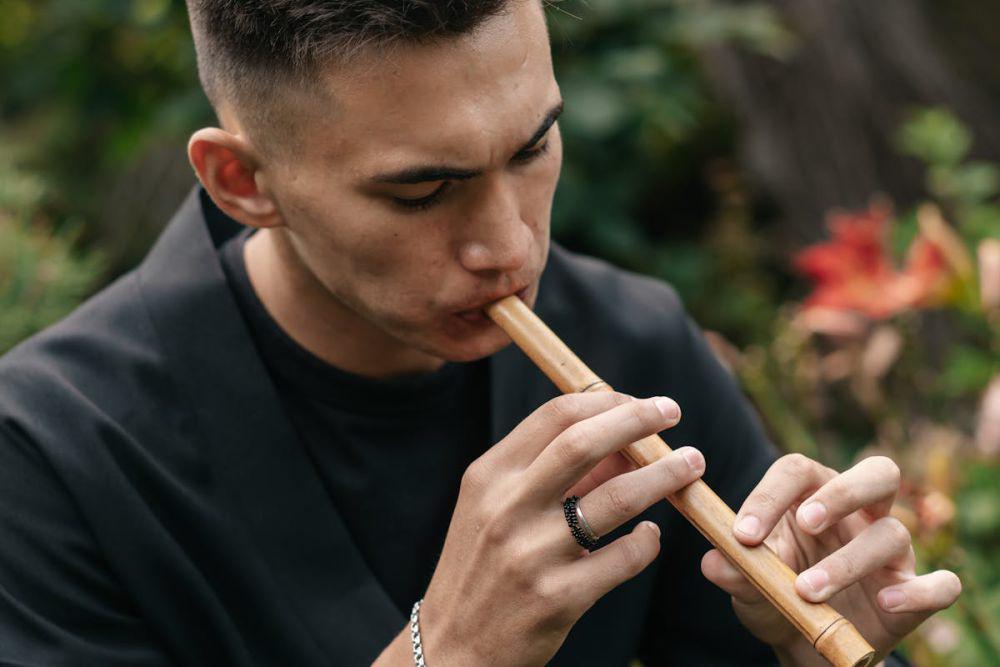 Cara Memainkan Suling untuk Pemula, Ikuti Panduan Berikut!