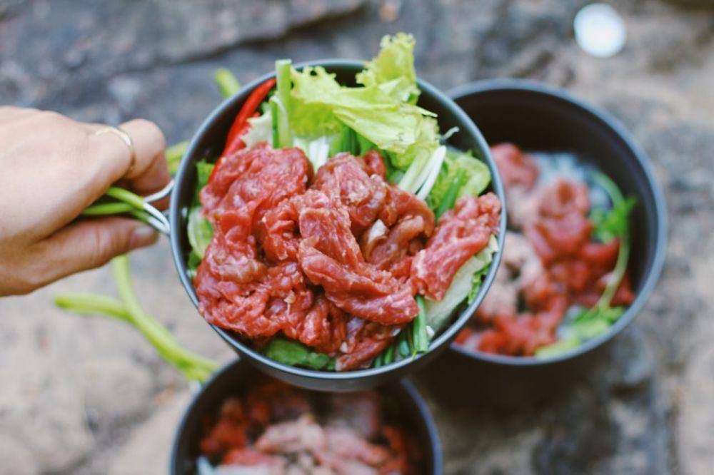 ilustrasi bahan untuk tumis daging sapi (pexels.com/Bich Tran)