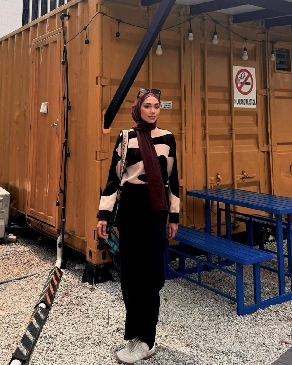 Hang out Outfit ala Malia Baby (instagram.com/maliababy_)