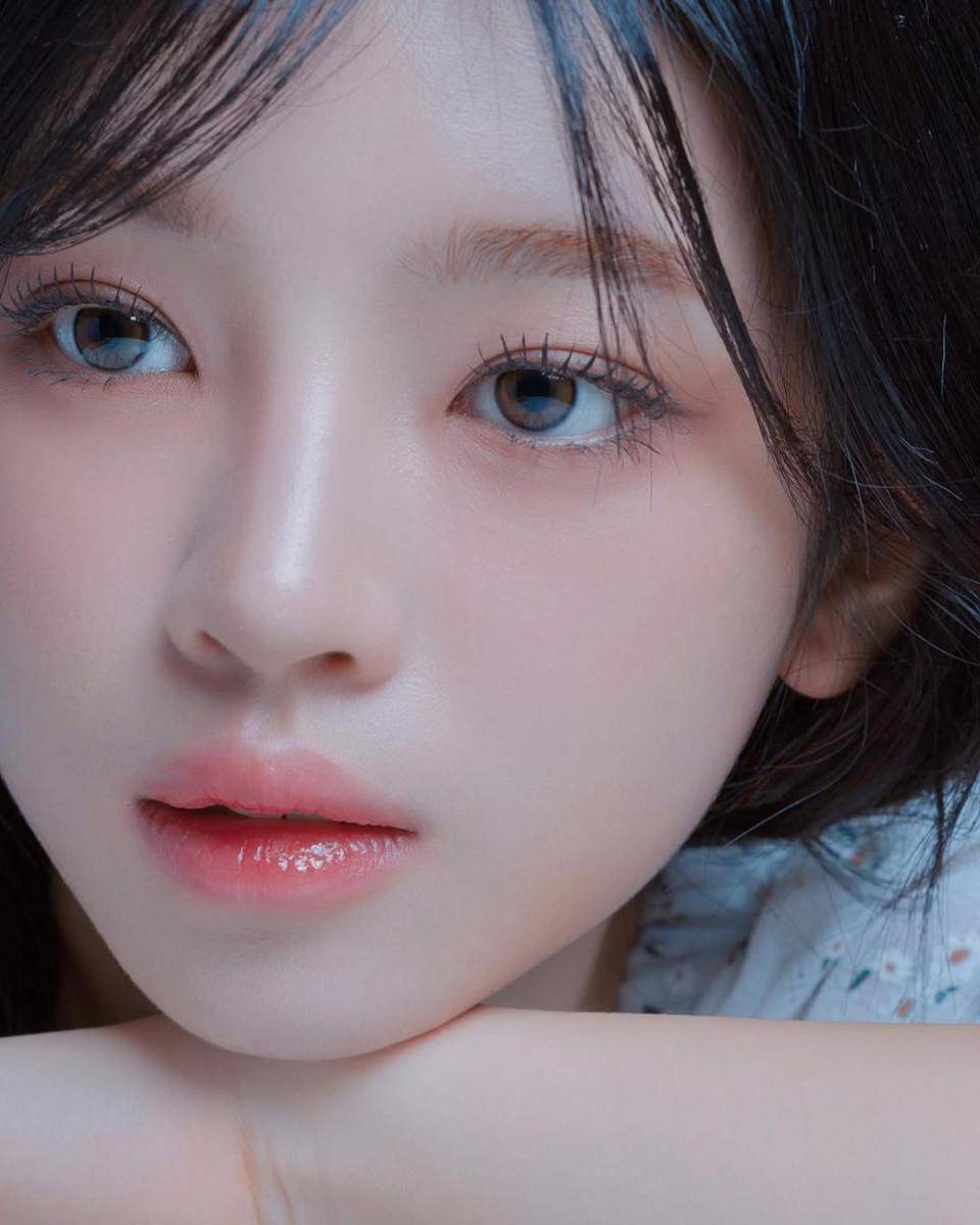 Melody (instagram.com/melzirawan)
