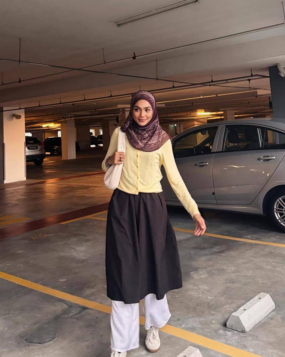 Hang out Outfit ala Malia Baby (instagram.com/maliababy_)