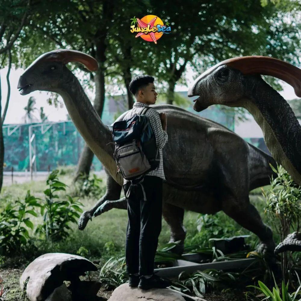 Junglesea, Tempat Liburan Keluarga Baru di Lampung ala Jurassic Park