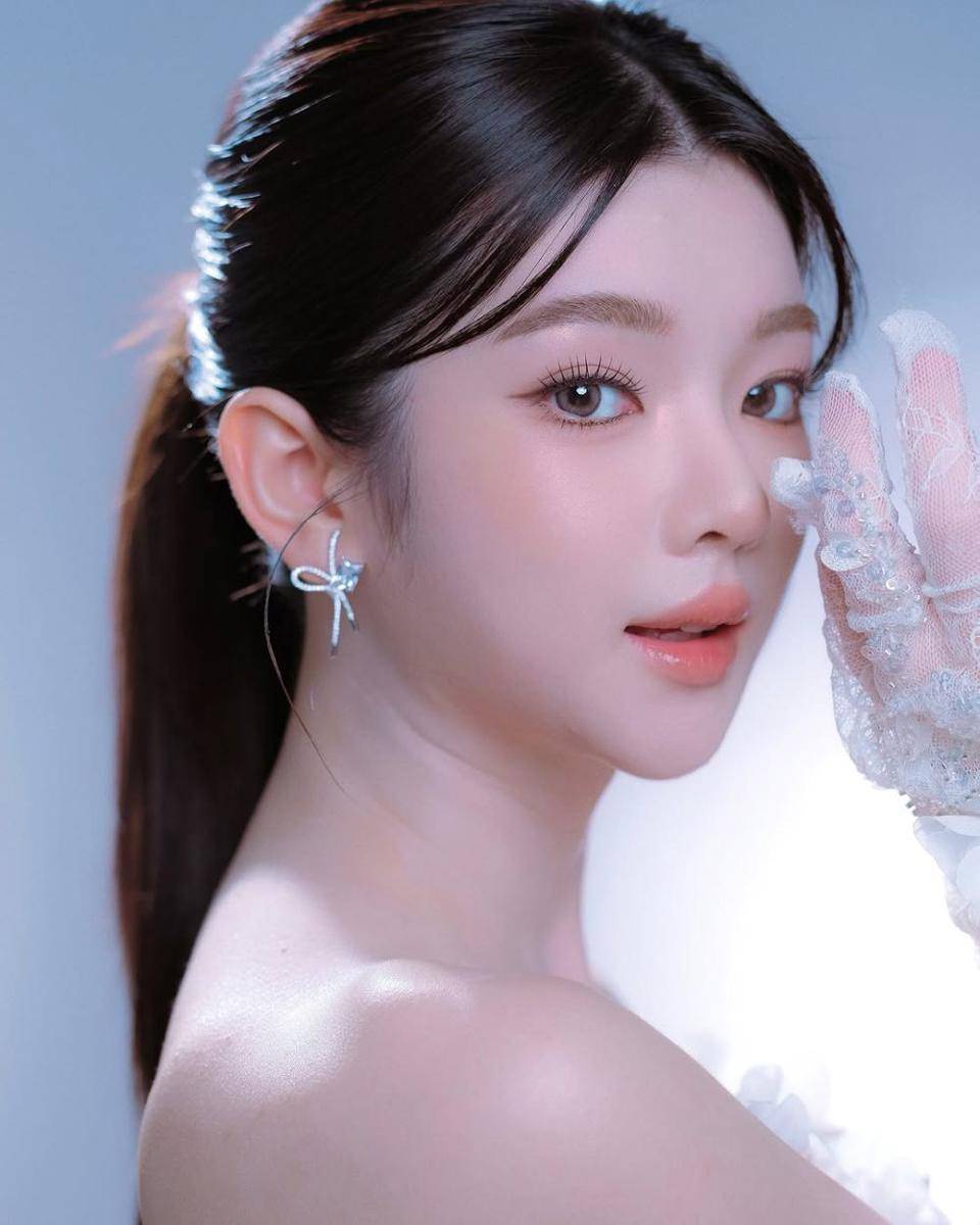 Melody (instagram.com/melzirawan)