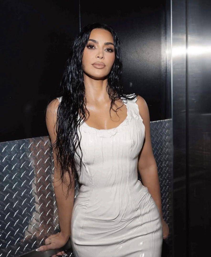 Kim Kardashian (instagram.com/kimkardashian)
