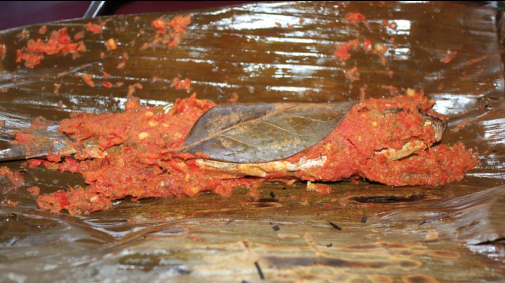 5 Lauk Pendamping Pepes Ikan Bumbu Merah yang Bikin Makan Makin Lahap