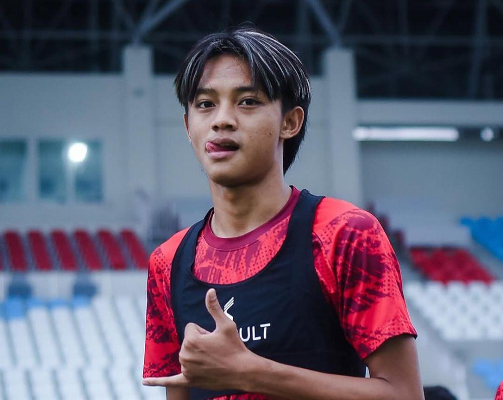 Bek kanan Arema FC, Achmad Maulana Syarif. (Instagram/achmad19m)