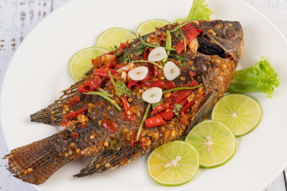 7 Ide Menu Makan Malam dari Ikan Mas yang Nikmat