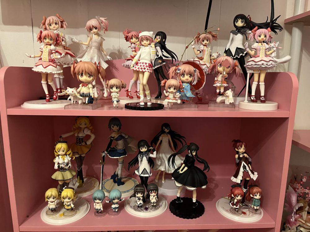 potret koleksi Puella Magi Madoka Magica (reddit.com/user/sleeqystars)