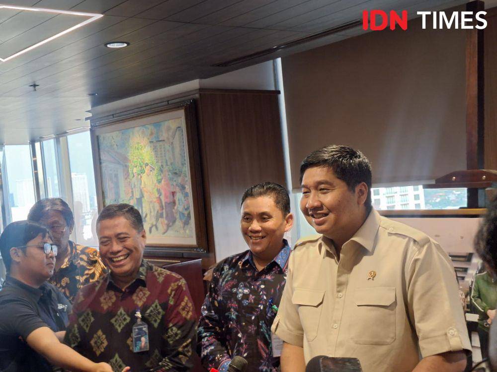 Menteri Perumahan dan Kawasan Permukiman (PKP) Maruarar Sirait (Ara) di Kantornya Selasa (8/4/2025) (IDN Times/Lia Hutasoit)