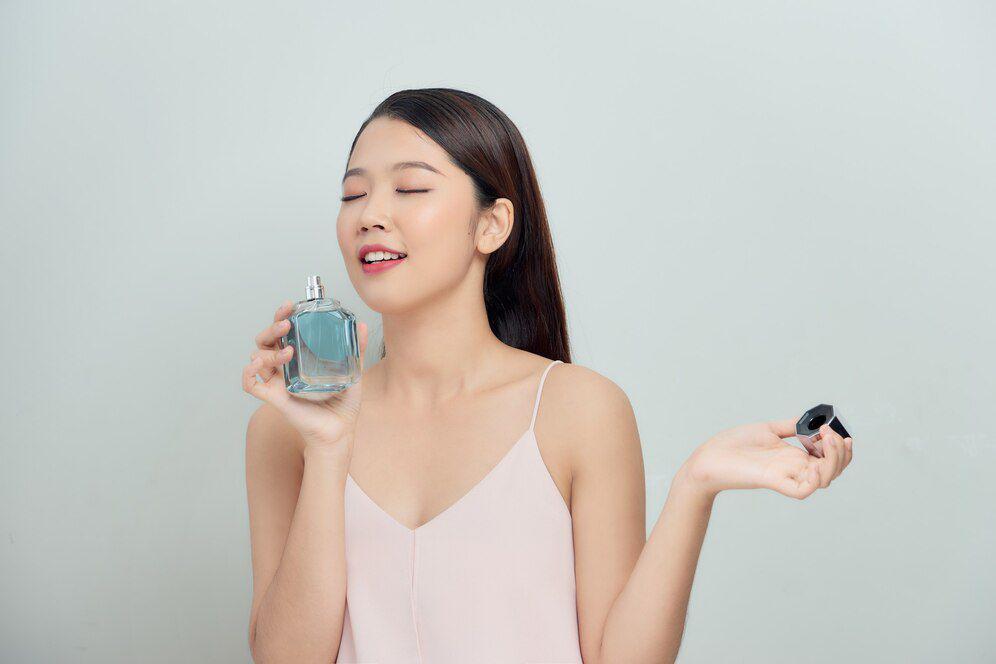 5 Parfum Perempuan Brand Lokal yang Wanginya Awet Seharian