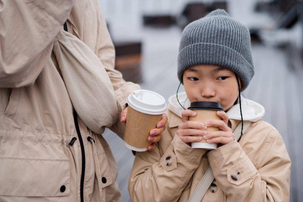 ilustrasi minum kopi (pexels.com/Ron Lach)