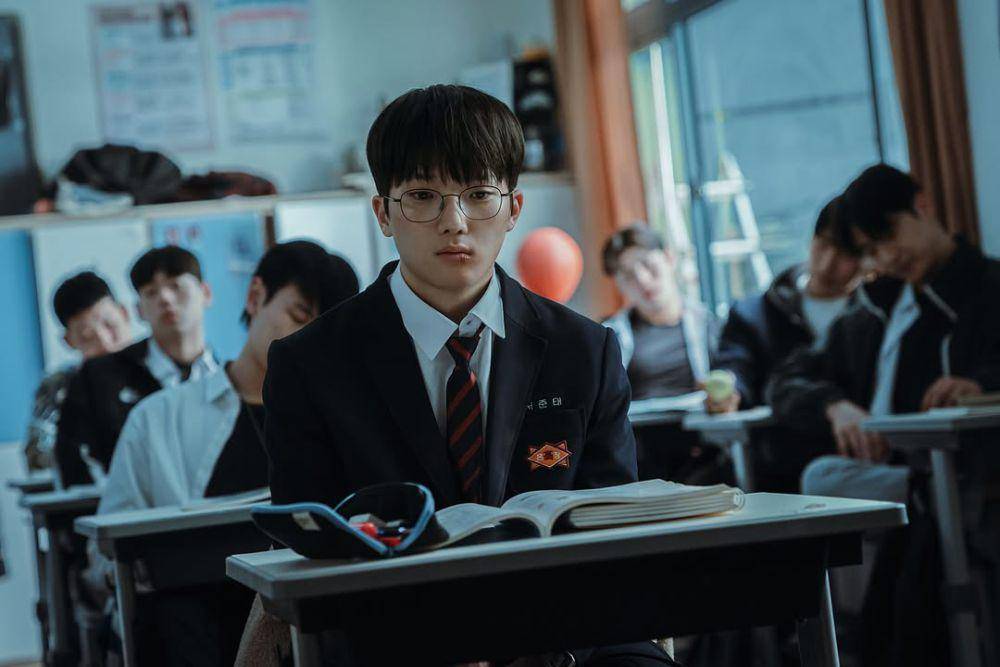 still cuts drama Weak Hero Class 2 (instagram.com/netflixkr)
