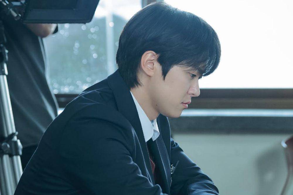 still cut drama Way Back Love (instagram.com/tving.official)