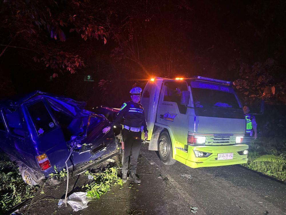 Mobil Masuk Jurang di Pamah Semelir, 3 Orang Meninggal dan 7 Luka