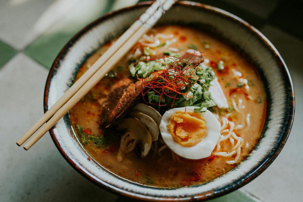 8 Makanan Sisa Lebaran untuk Campuran Mi Rebus
