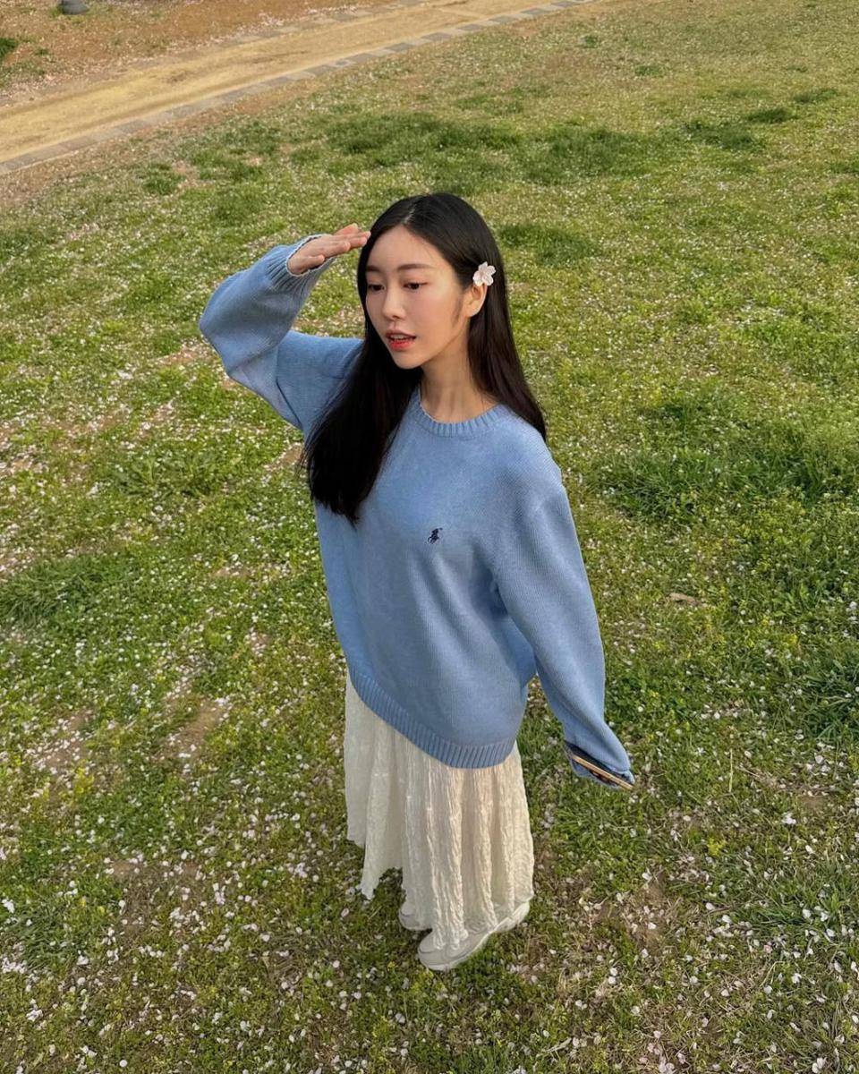 Jane Momoland (instagram.com/janeeexxyeon)
