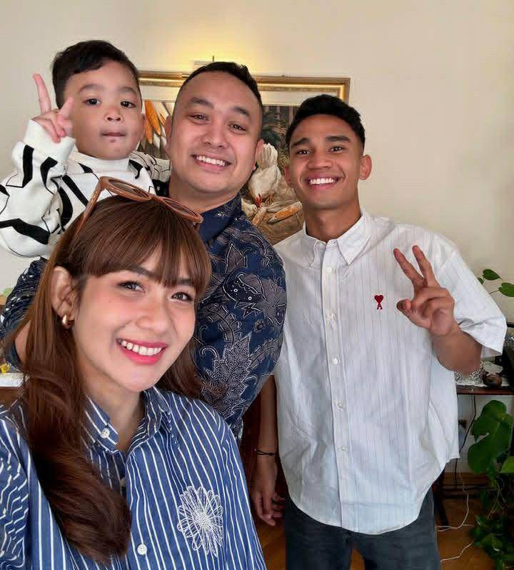 potret Gilang Dirga pada acara halalbihalal di London (instagram.com/gilangdirga)