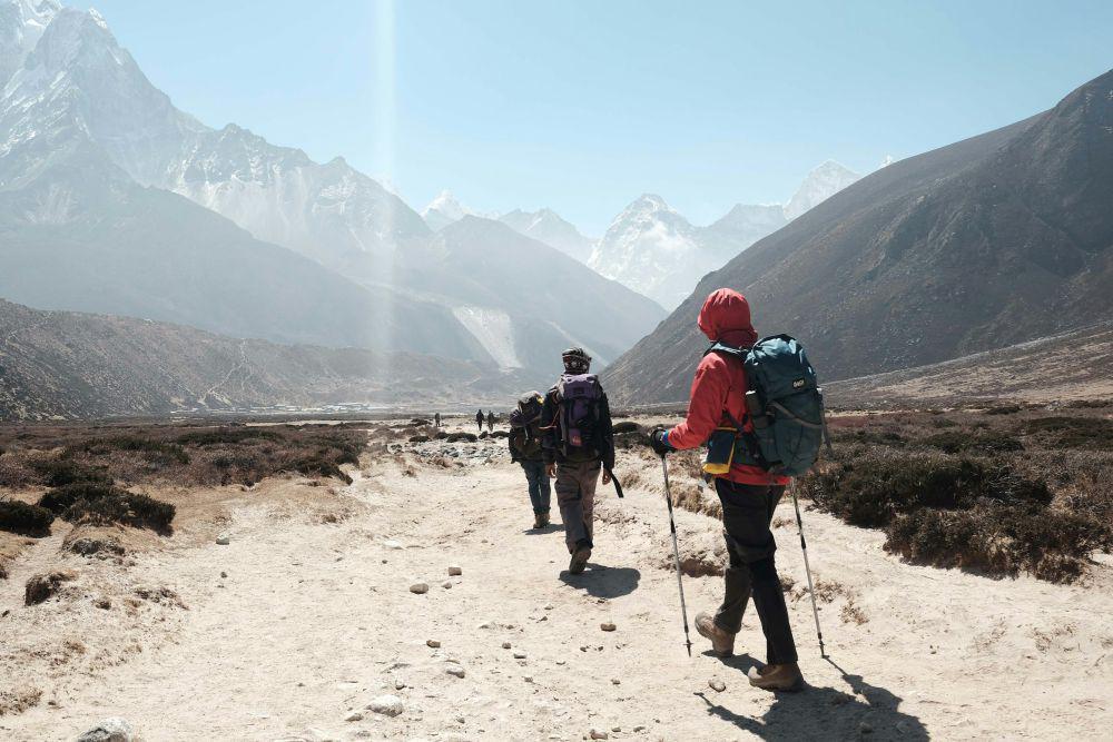 4 Hal yang Harus Dilakukan saat Tersesat di Gunung