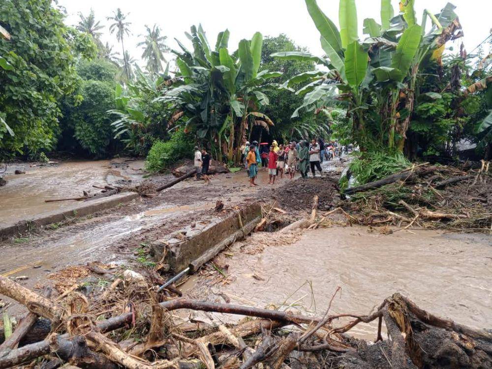 Banjir di Desa Duanur Flores Timur 14 Maret 2025. (Dok Pusdalops BPBD NTT)